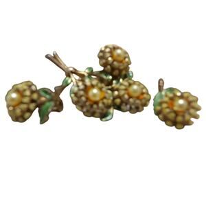 Gold Tone Painted Enamel Marigold Brooch & Earrings Set